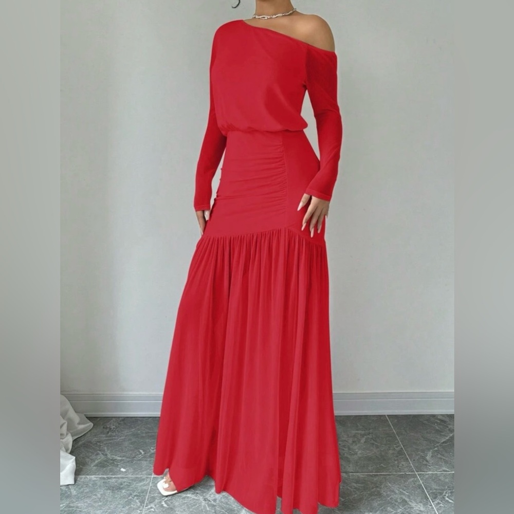 Women's Elegant Solid Asymmetric Neck Pleated Lon… - image 1